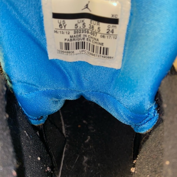 Jordan retro 9 “Photo Blue” size 6Y - Picture 4 of 5